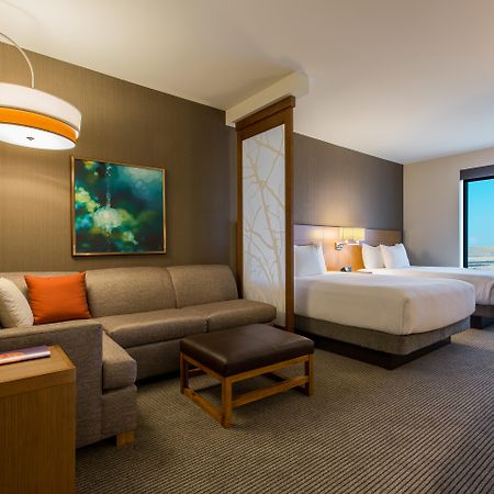 Hyatt Place Delano Exteriör bild