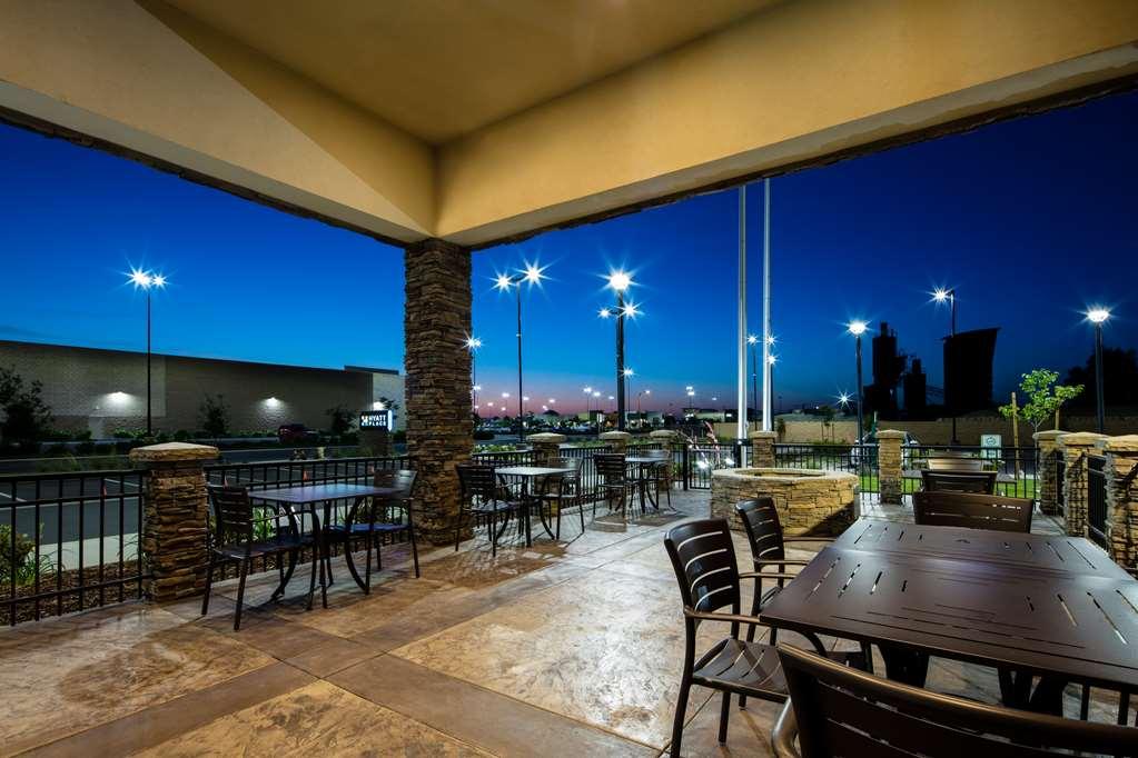 Hyatt Place Delano Exteriör bild