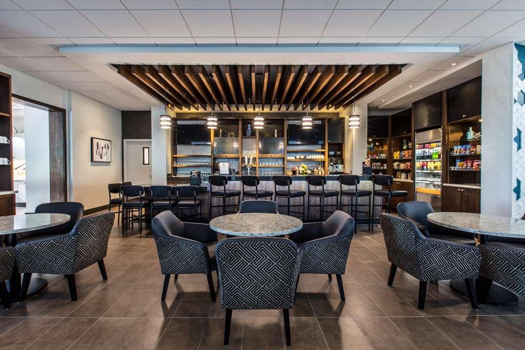 Hyatt Place Delano Restaurang bild